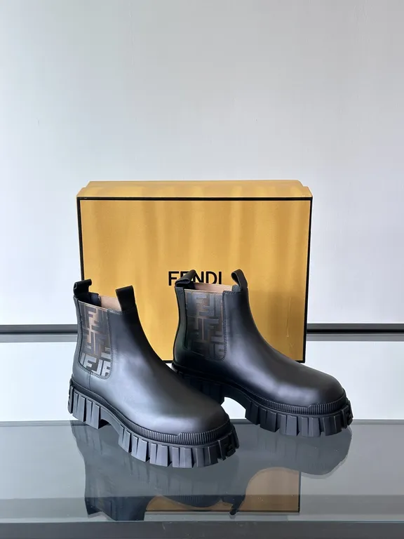 Fendi Shoe 